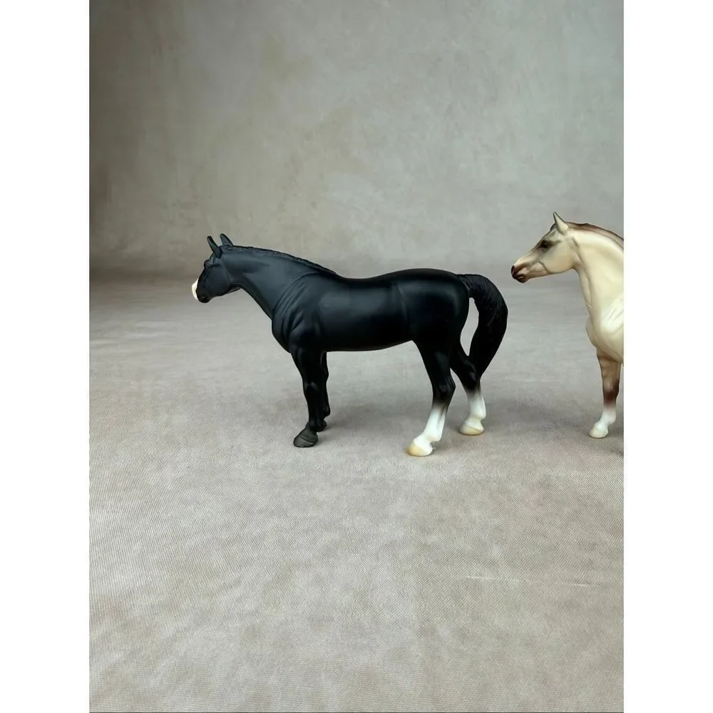 Breyer Stablemates Horse Foal Surprise QH Warmblood READ